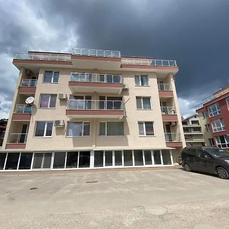Апартамент Sumi Varna Exterior photo